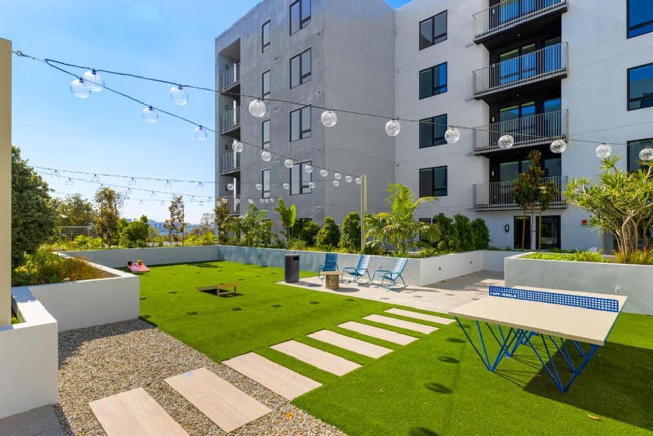 Heights 2br W Courtyard Nr Dining San-26 Apartment *