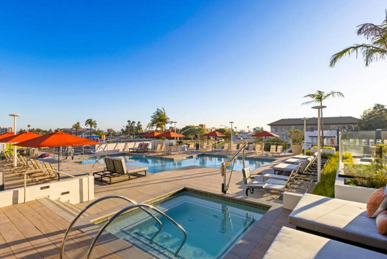 Heights 2br W Courtyard Nr Dining San-26 *